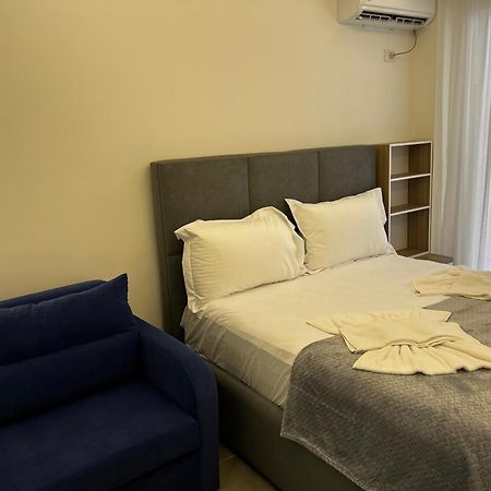 D&D Hotel Shëngjin Eksteriør bilde
