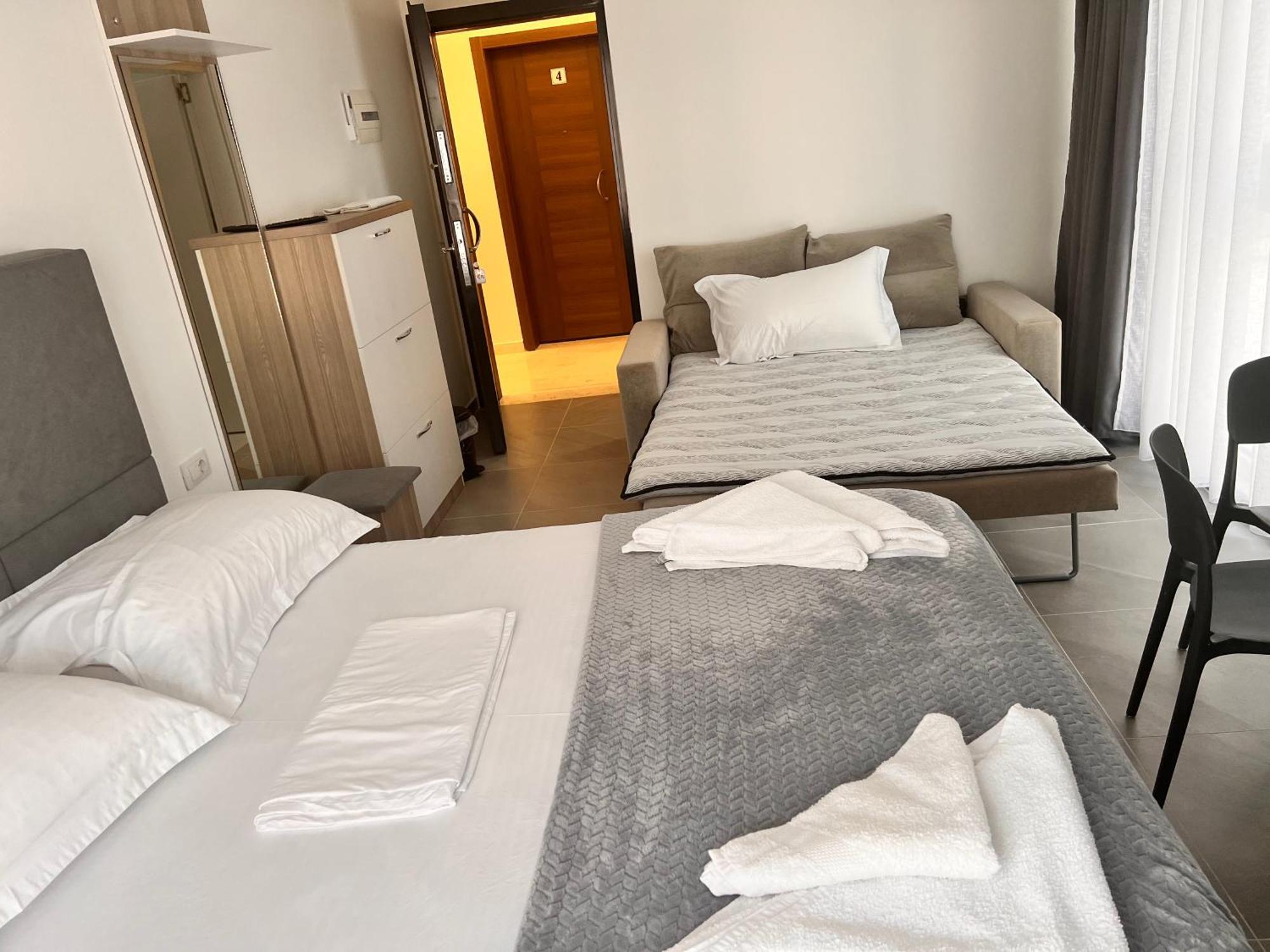 D&D Hotel Shëngjin Eksteriør bilde